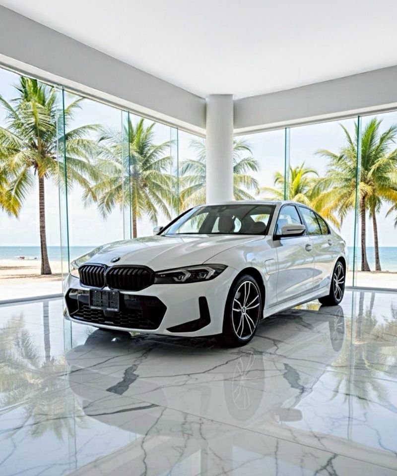 BMW 330e M Sport full options